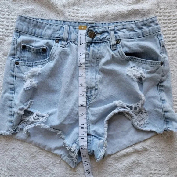 Light Denim Distressed High Rise Shorts - Picture 6 of 8